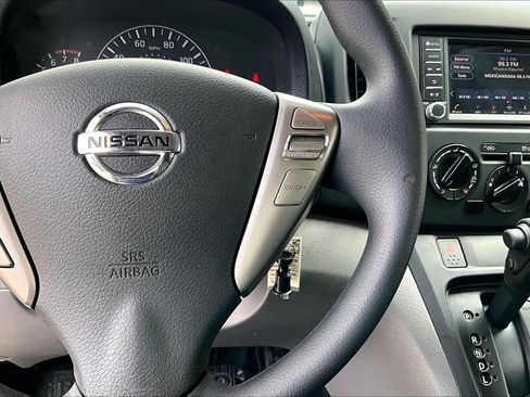Used 2021 Nissan NV200 S FWD image 22