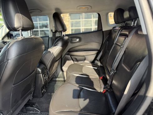 Used 2019 Jeep Compass Limited AWD/4WD image 16