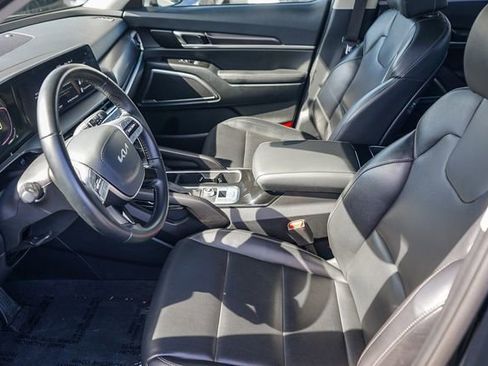 Used 2025 Kia Telluride S image 19