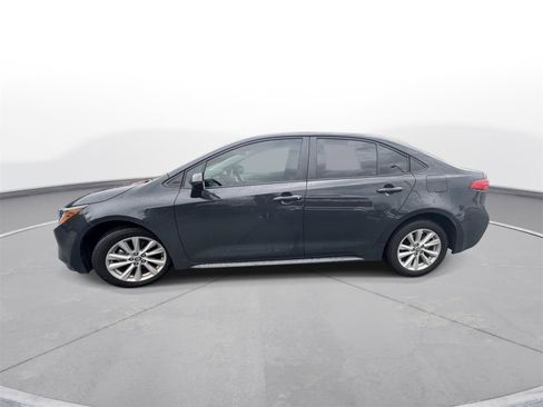 Used 2025 Toyota Corolla LE w/ LE Premium Package FWD image 9