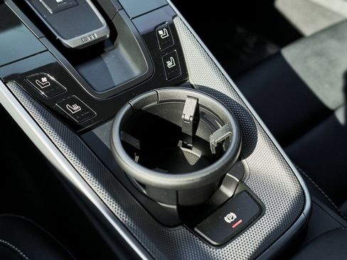 Used 2024 Porsche 911 Turbo image 54