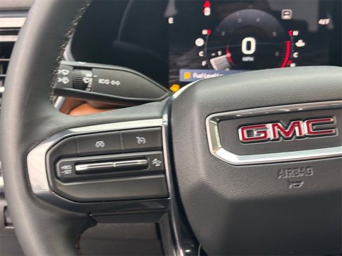 Used 2023 GMC Canyon AT4 w/ AT4 Premium Package image 17