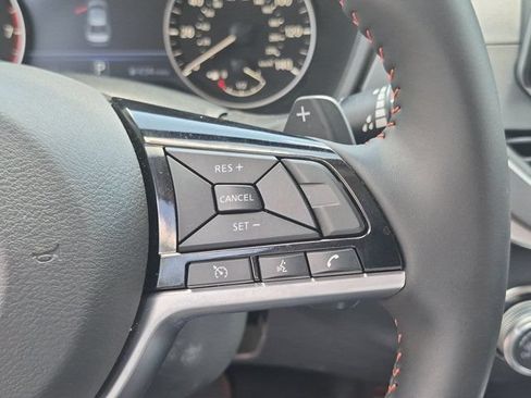 Used 2025 Nissan Altima 2.5 SR FWD image 21