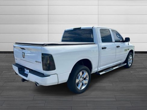 Used 2018 RAM 1500 Express w/ Express Value Package AWD/4WD image 3