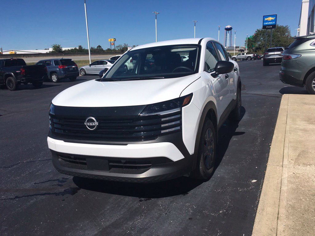 Used 2026 Nissan Kicks S FWD image 5