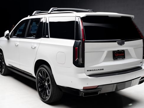 Used 2023 Cadillac Escalade Sport Platinum w/ LPO, ONYX Package AWD/4WD image 25