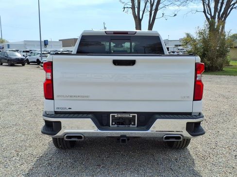 Used 2022 Chevrolet Silverado 1500 LTZ w/ LTZ Premium Package AWD/4WD image 6