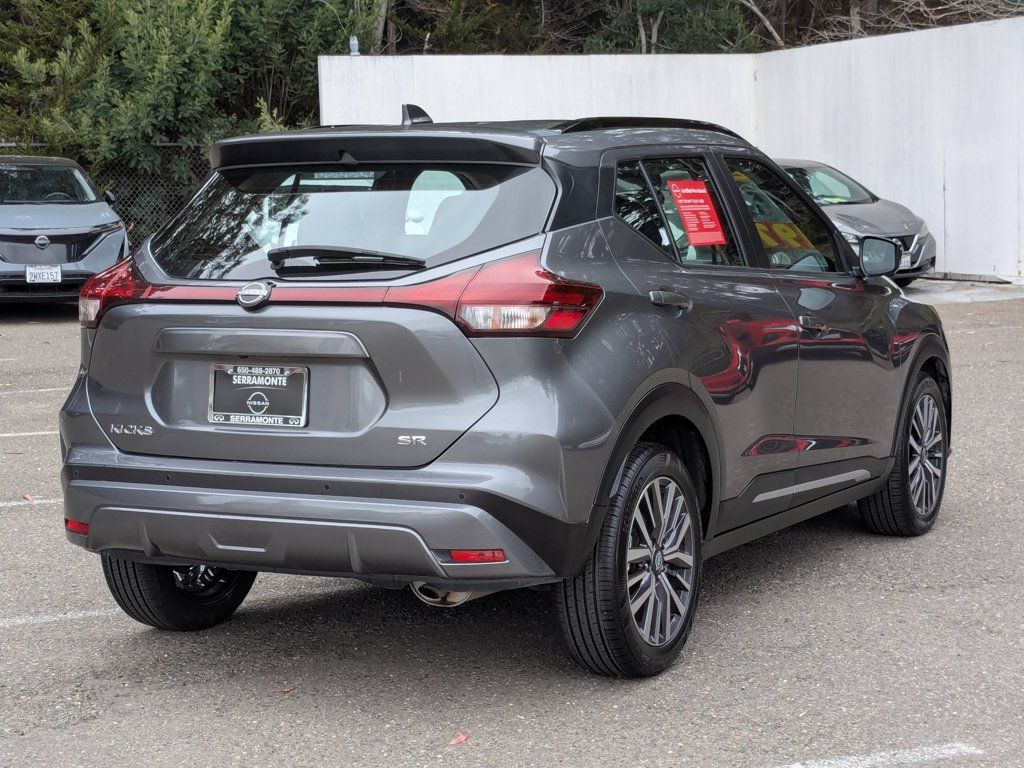 Used 2024 Nissan Kicks SR FWD image 5