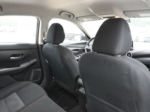 Used 2025 Nissan Sentra SR FWD image 29