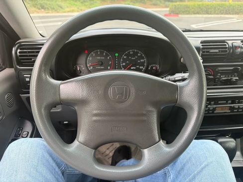 Used 2001 Honda Passport EX image 22