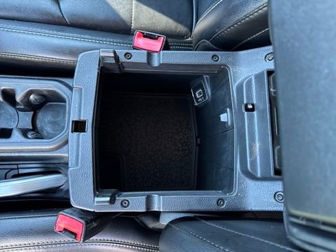 Used 2019 Jeep Wrangler Unlimited Sahara w/ Cold Weather Group image 24