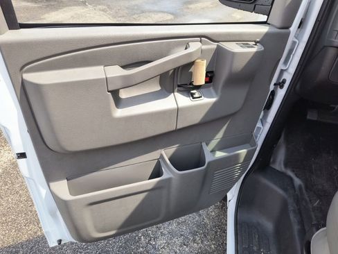New 2025 Chevrolet Express 3500 w/ Driver Convenience Package image 20