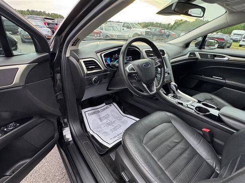 Used 2013 Ford Fusion SE FWD image 32