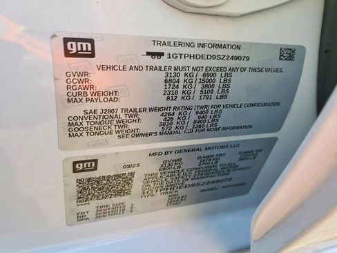 Used 2025 GMC Sierra 1500 SLT RWD image 12
