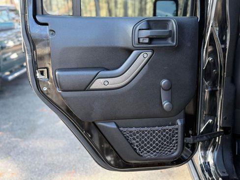 Used 2013 Jeep Wrangler Unlimited Sport AWD/4WD image 33