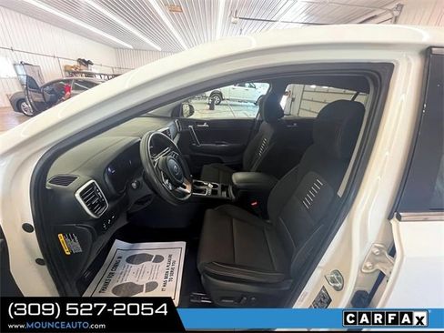 Used 2020 Kia Sportage LX w/ LX Popular Package image 16