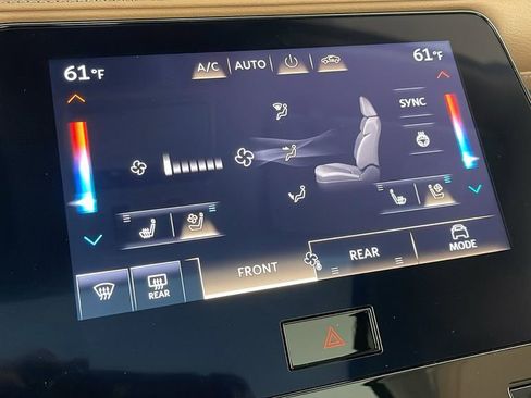 New 2025 INFINITI QX80 Luxe image 17