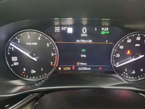Used 2023 Buick Envision Avenir AWD/4WD image 19