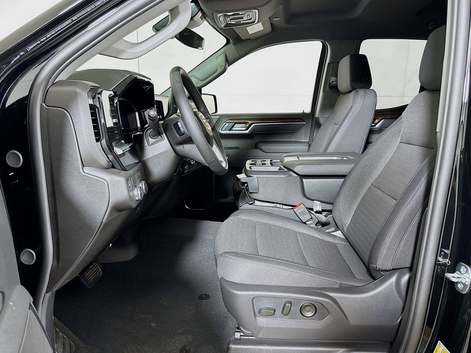 New 2026 GMC Sierra 1500 SLE w/ Preferred Package RWD image 12