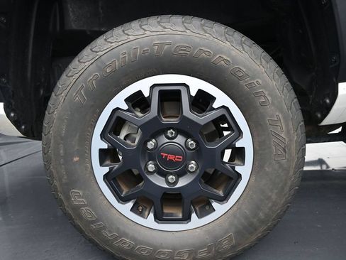 Used 2024 Toyota Tacoma TRD Off-Road AWD/4WD image 10