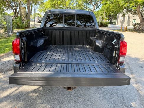 Used 2023 Toyota Tacoma SR AWD/4WD image 43