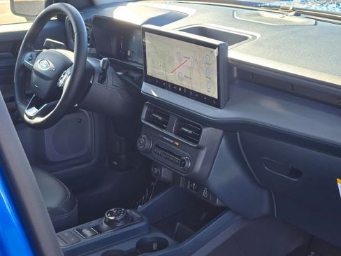 New 2025 Ford Maverick Lariat w/ Black Appearance Package image 7