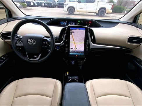 Used 2022 Toyota Prius Limited image 14