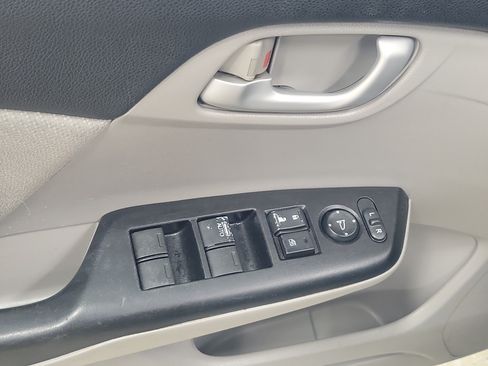 Used 2013 Honda Civic LX image 19