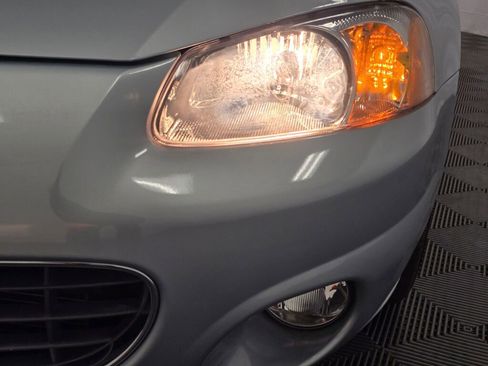 Used 2003 Chrysler Sebring Limited image 41