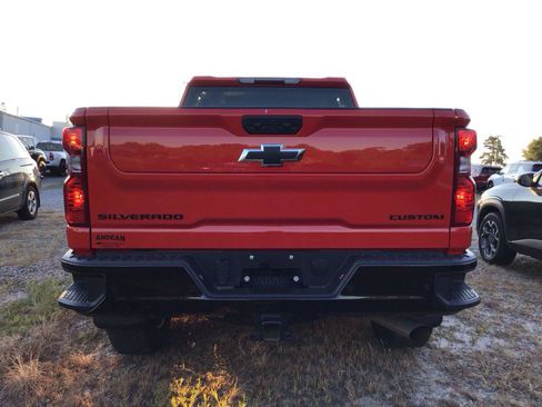 Used 2026 Chevrolet Silverado 2500 Custom w/ Custom Value Package AWD/4WD image 3