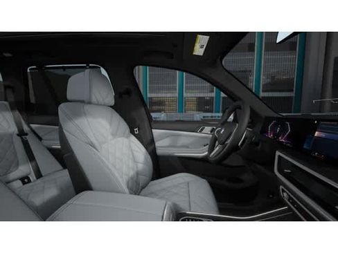 Used 2026 BMW X5 sDrive40i w/ Executive Package RWD image 9