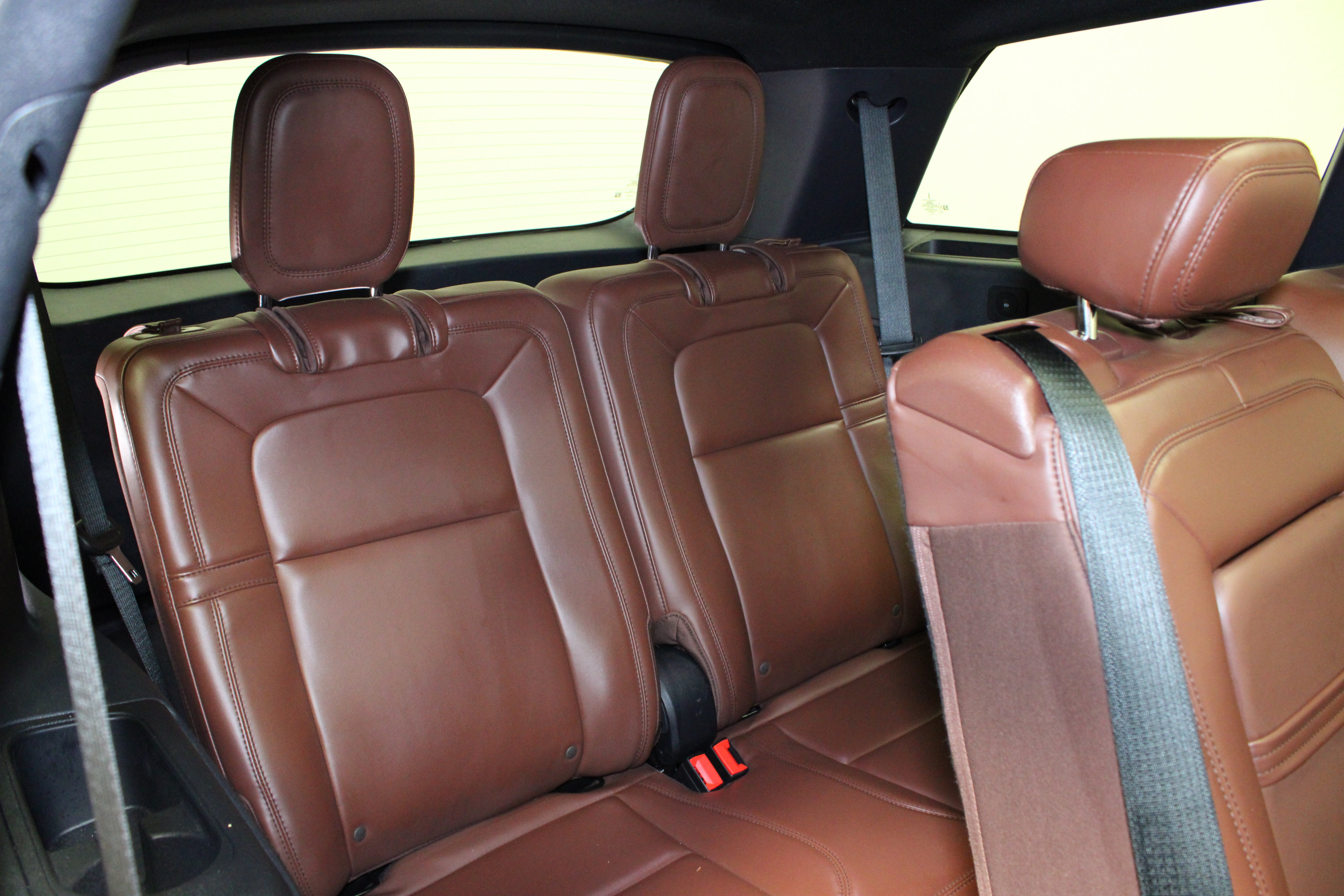 Used 2025 Lincoln Aviator Reserve AWD/4WD image 18