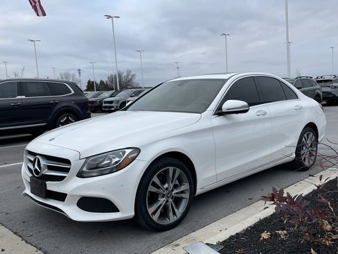 Used 2018 Mercedes-Benz C 300 4MATIC Sedan image 3