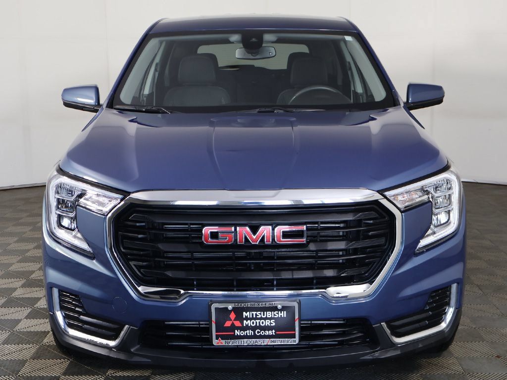 Used 2024 GMC Terrain SLE FWD image 10