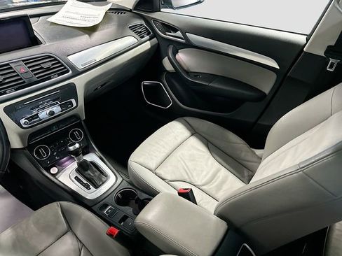 Used 2016 Audi Q3 2.0T Prestige w/ Prestige Package image 23