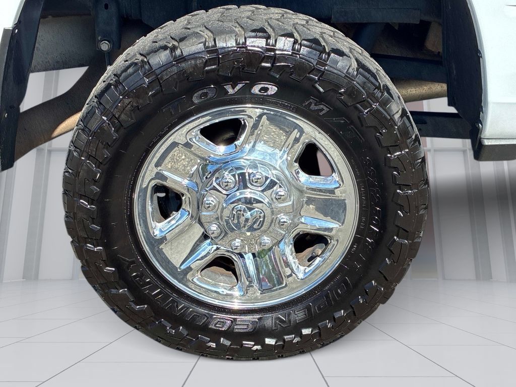 Used 2022 RAM 2500 Tradesman w/ Chrome Appearance Group AWD/4WD image 10