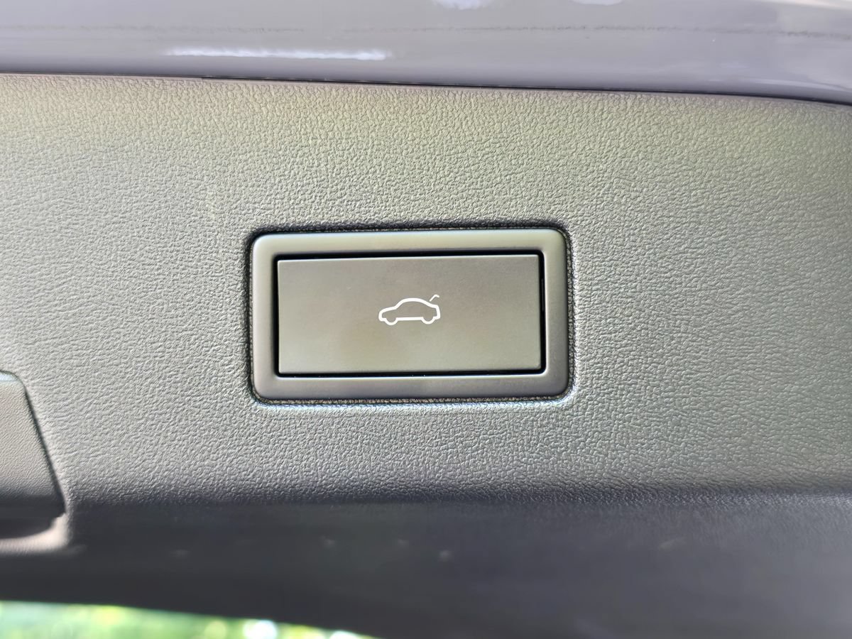Used 2023 Volkswagen ID.4 S RWD image 55