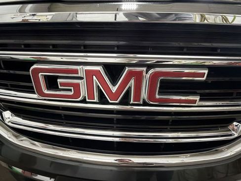 Used 2021 GMC Terrain SLT image 27