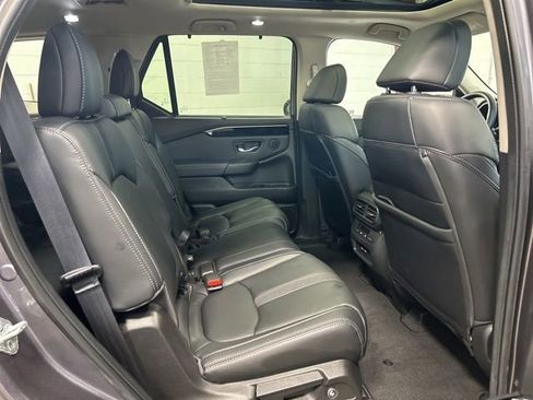 Certified 2023 Honda Pilot Touring image 18