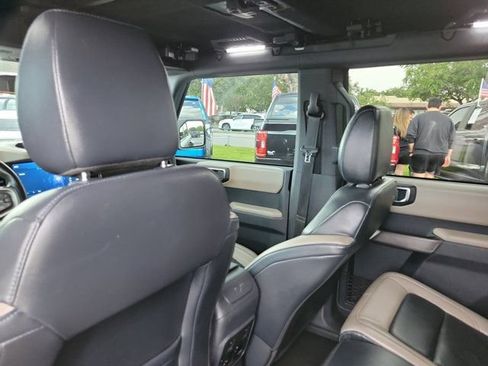 Used 2021 Ford Bronco Wildtrak AWD/4WD image 13