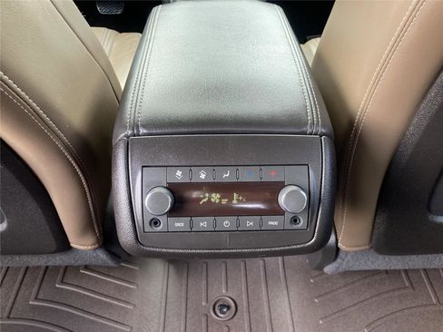 Used 2017 GMC Acadia Limited SLT image 24