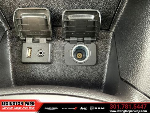 Used 2017 Chevrolet Cruze LT FWD image 15