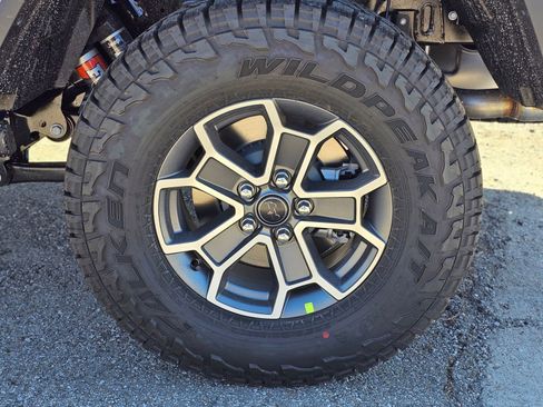 New 2026 Jeep Gladiator Mojave image 8