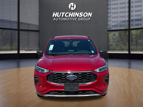 Used 2024 Ford Escape ST-Line image 2