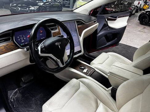 Used 2017 Tesla Model X 75D image 29