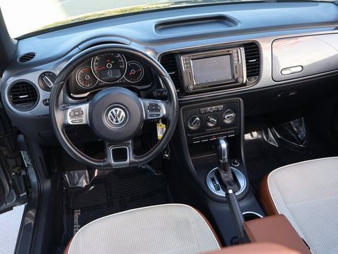 Used 2017 Volkswagen Beetle 1.8T Classic image 15