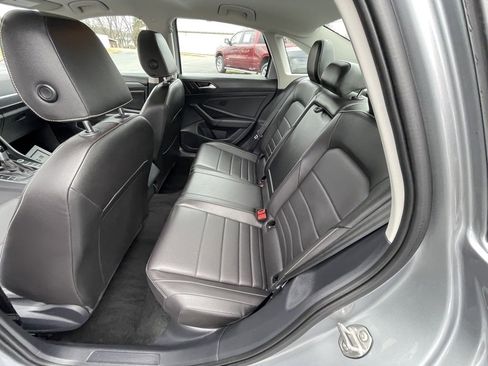 Used 2024 Volkswagen Jetta SE image 18