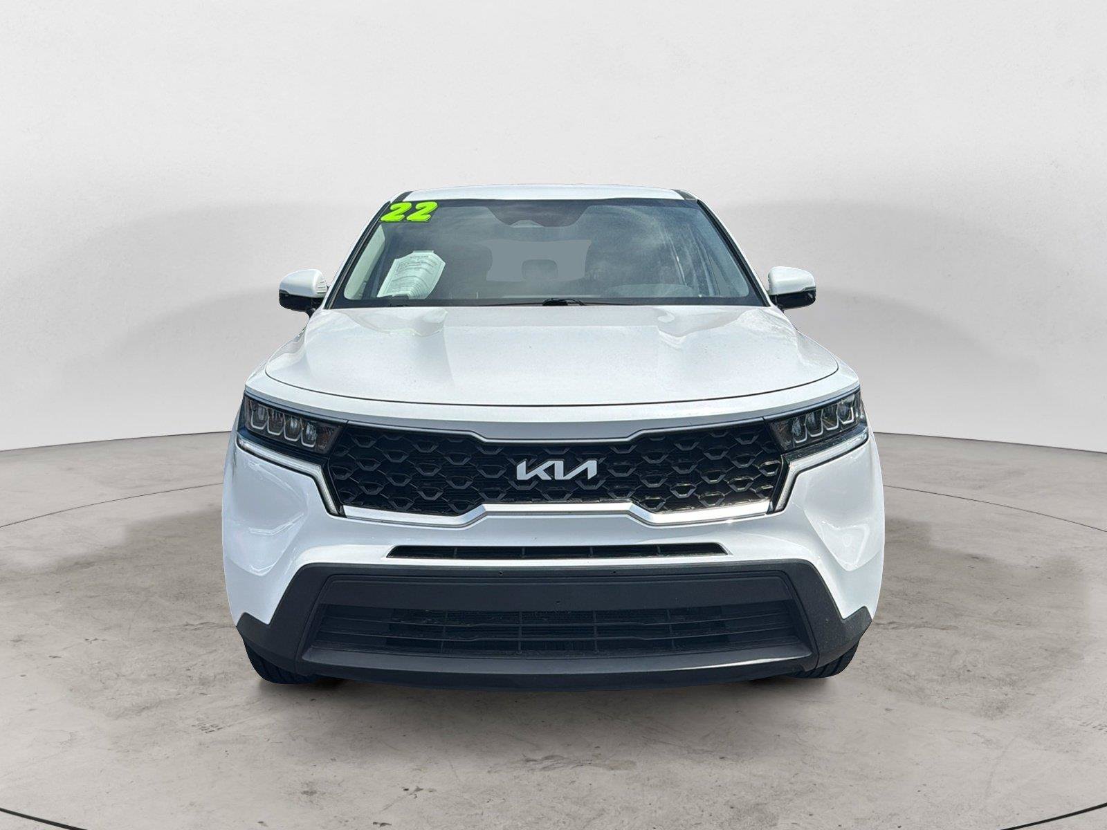 Used 2022 Kia Sorento LX AWD/4WD image 2