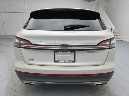 Used 2020 Lincoln Nautilus Reserve w/ Equipment Group 201A image 10