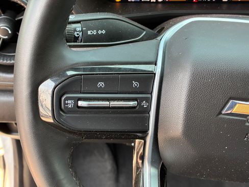 Used 2025 Chevrolet Colorado W/T w/ WT Custom Package AWD/4WD image 19